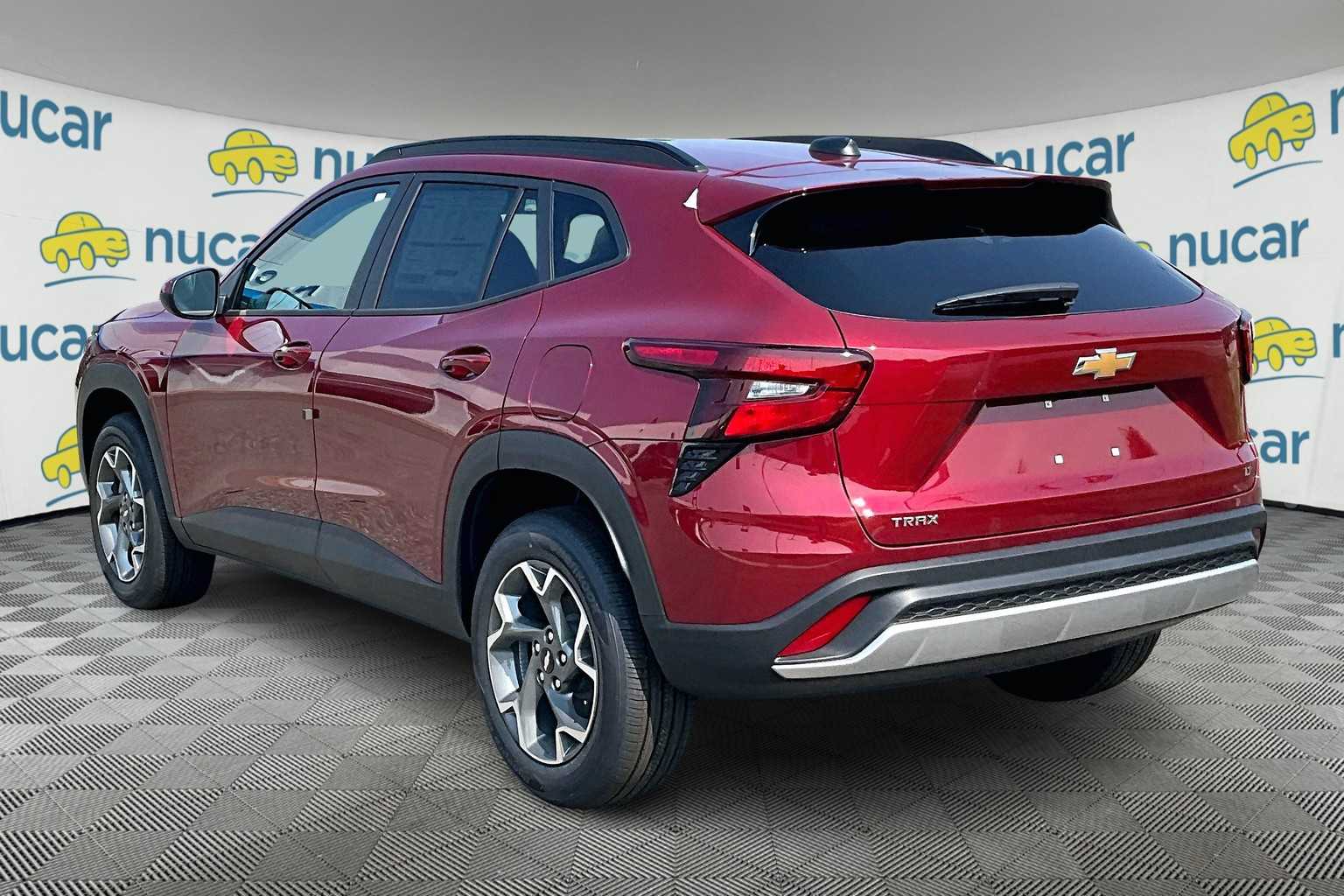 2025 Chevrolet Trax LT - Photo 5
