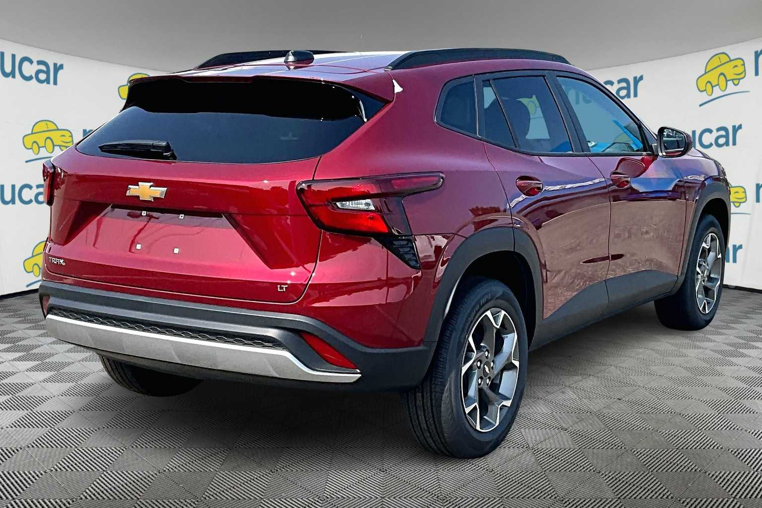 2025 Chevrolet Trax LT - Photo 7