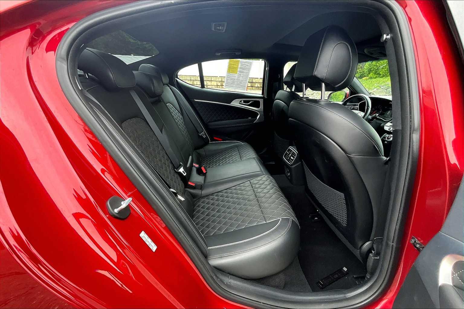2019 Genesis G70 2.0T Advanced - Photo 16
