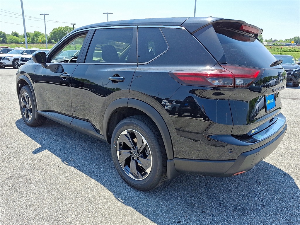 2025 Nissan Rogue SV - Photo 3