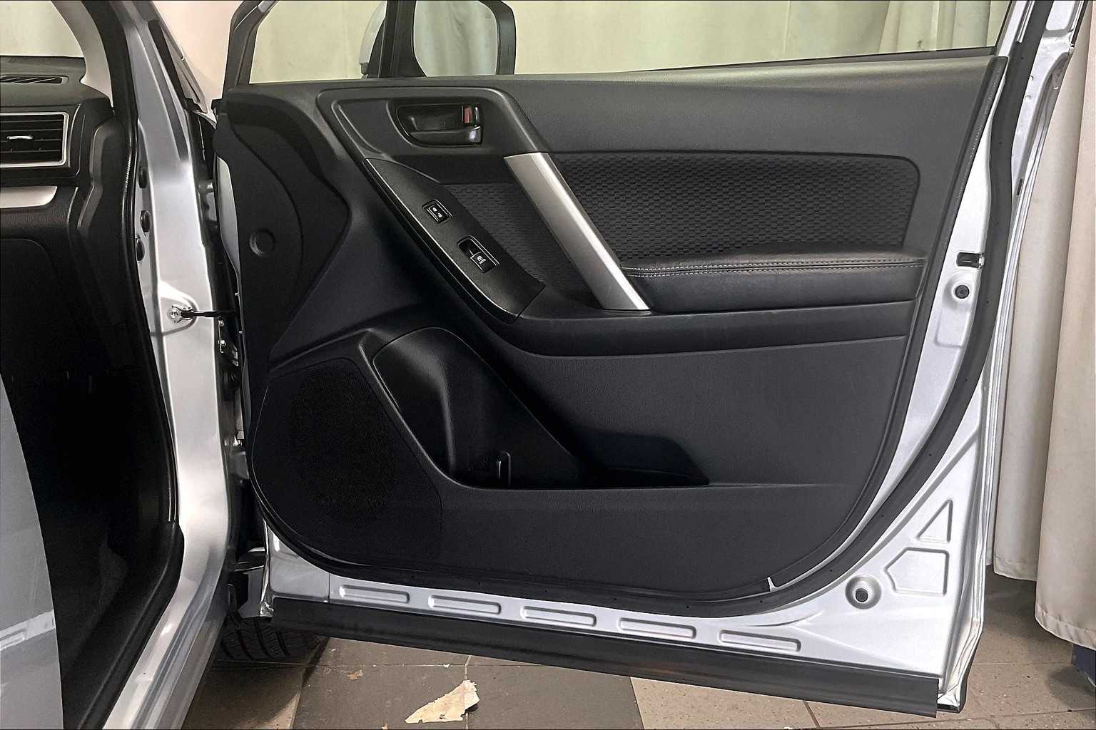 2017 Subaru Forester Premium - Photo 12