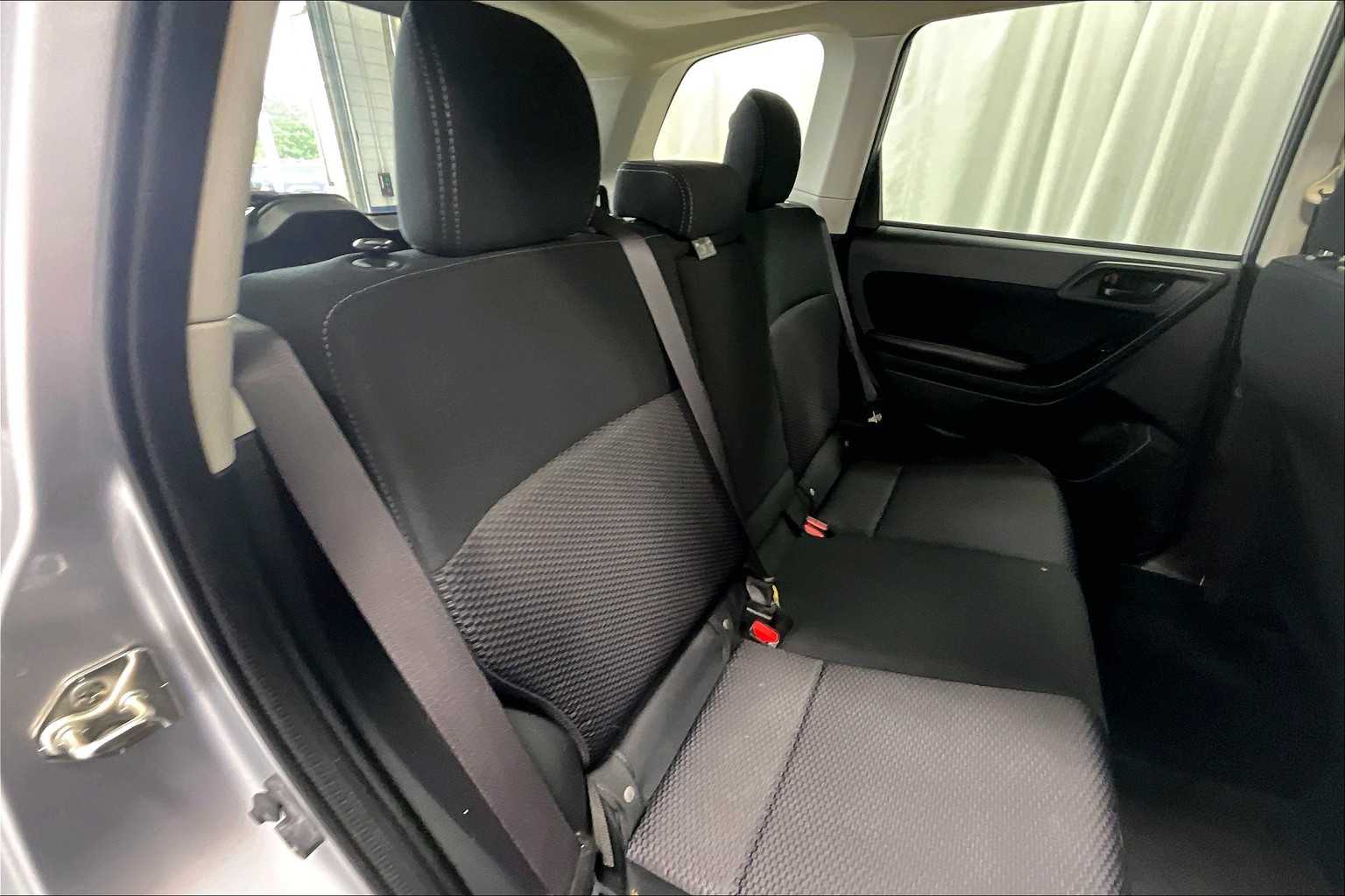 2017 Subaru Forester Premium - Photo 16