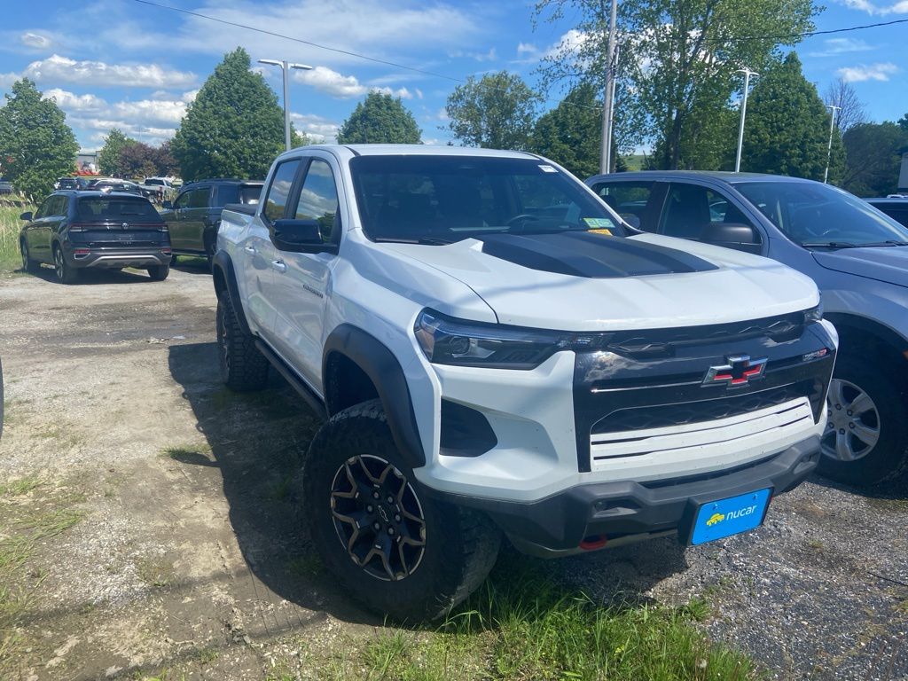 2023 Chevrolet Colorado ZR2 - Photo 1