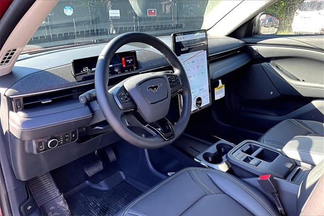 2025 Ford Mustang Mach-E Premium - Photo 7