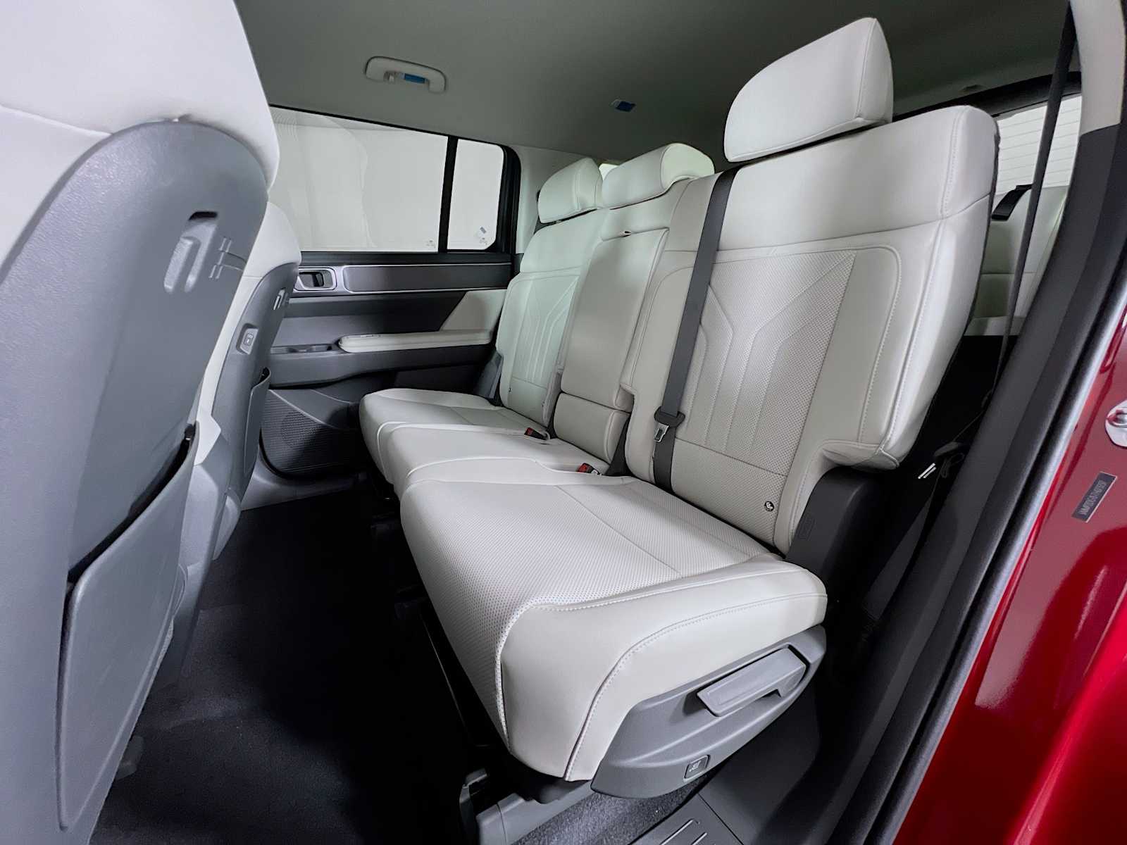 2026 Hyundai Santa Fe SEL photo 13