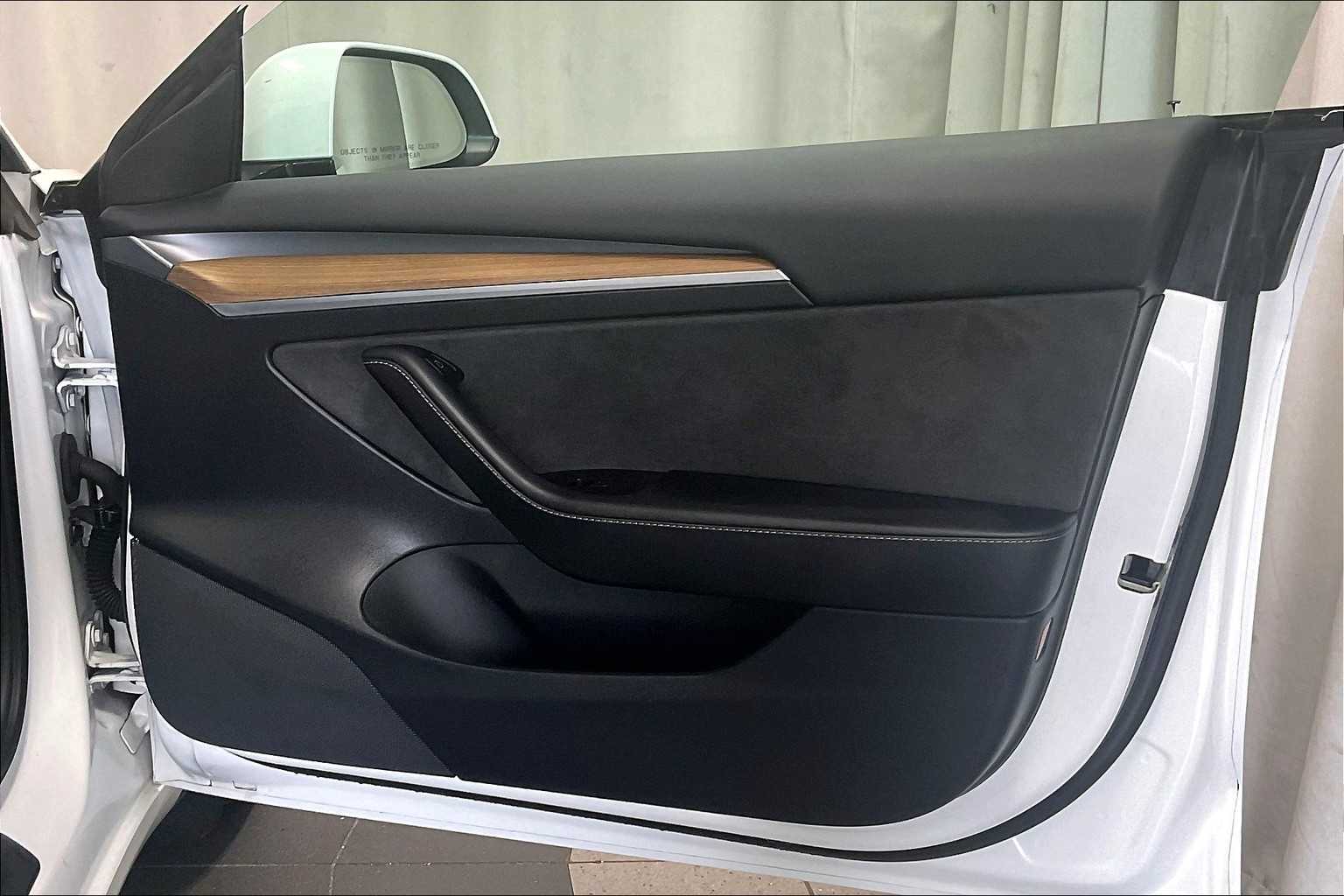 2022 Tesla Model 3 Long Range - Photo 12