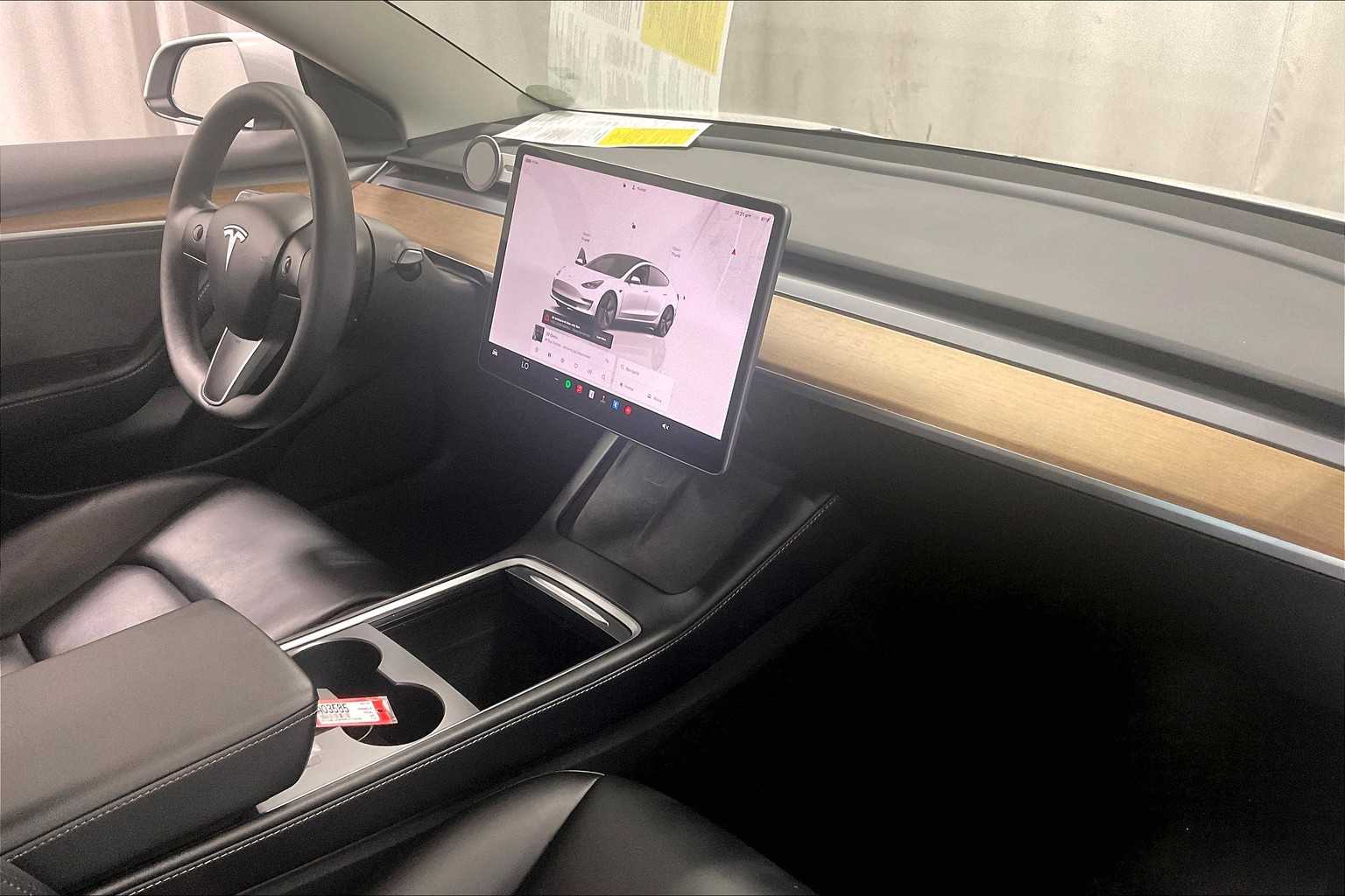 2022 Tesla Model 3 Long Range - Photo 14