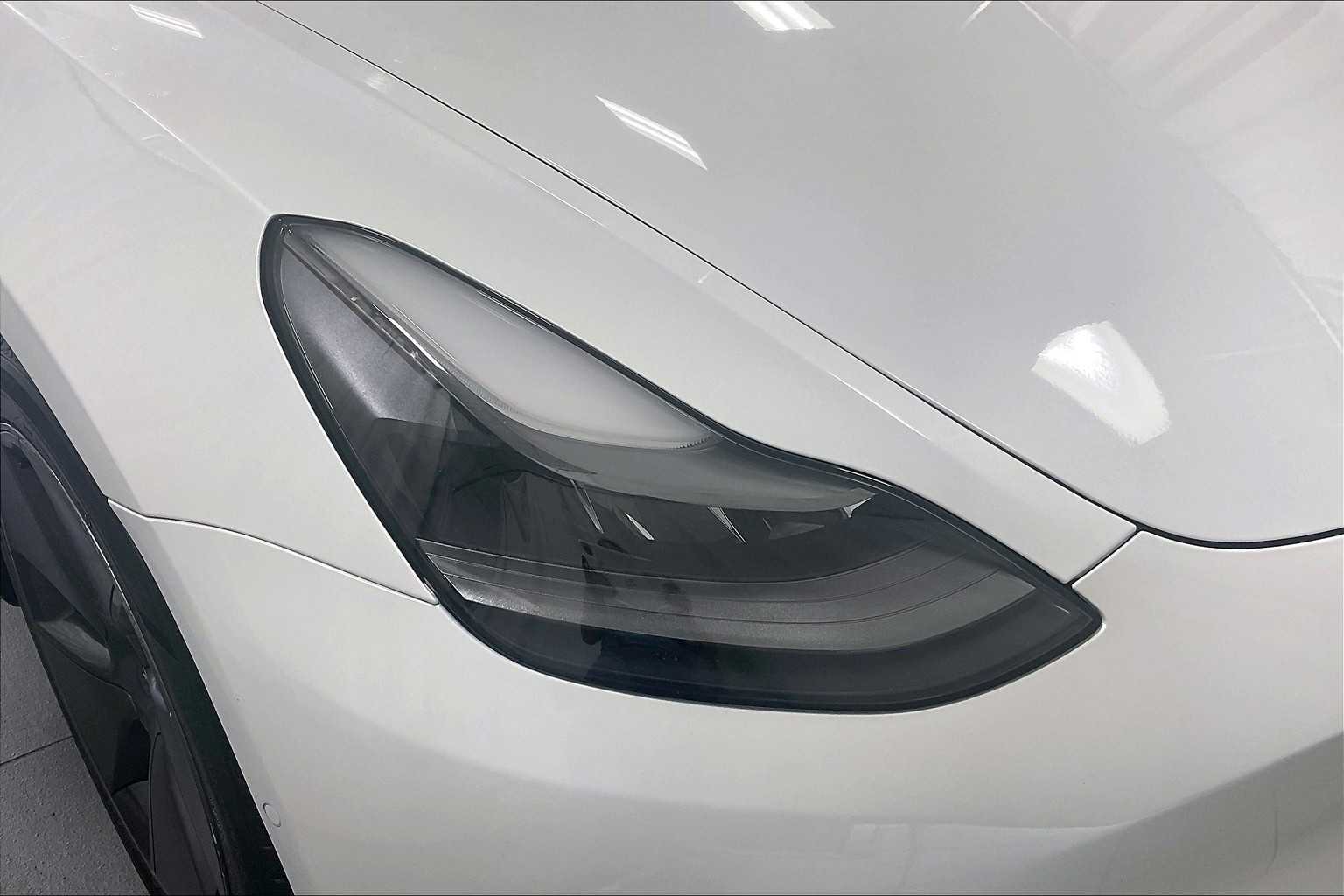 2022 Tesla Model 3 Long Range - Photo 32