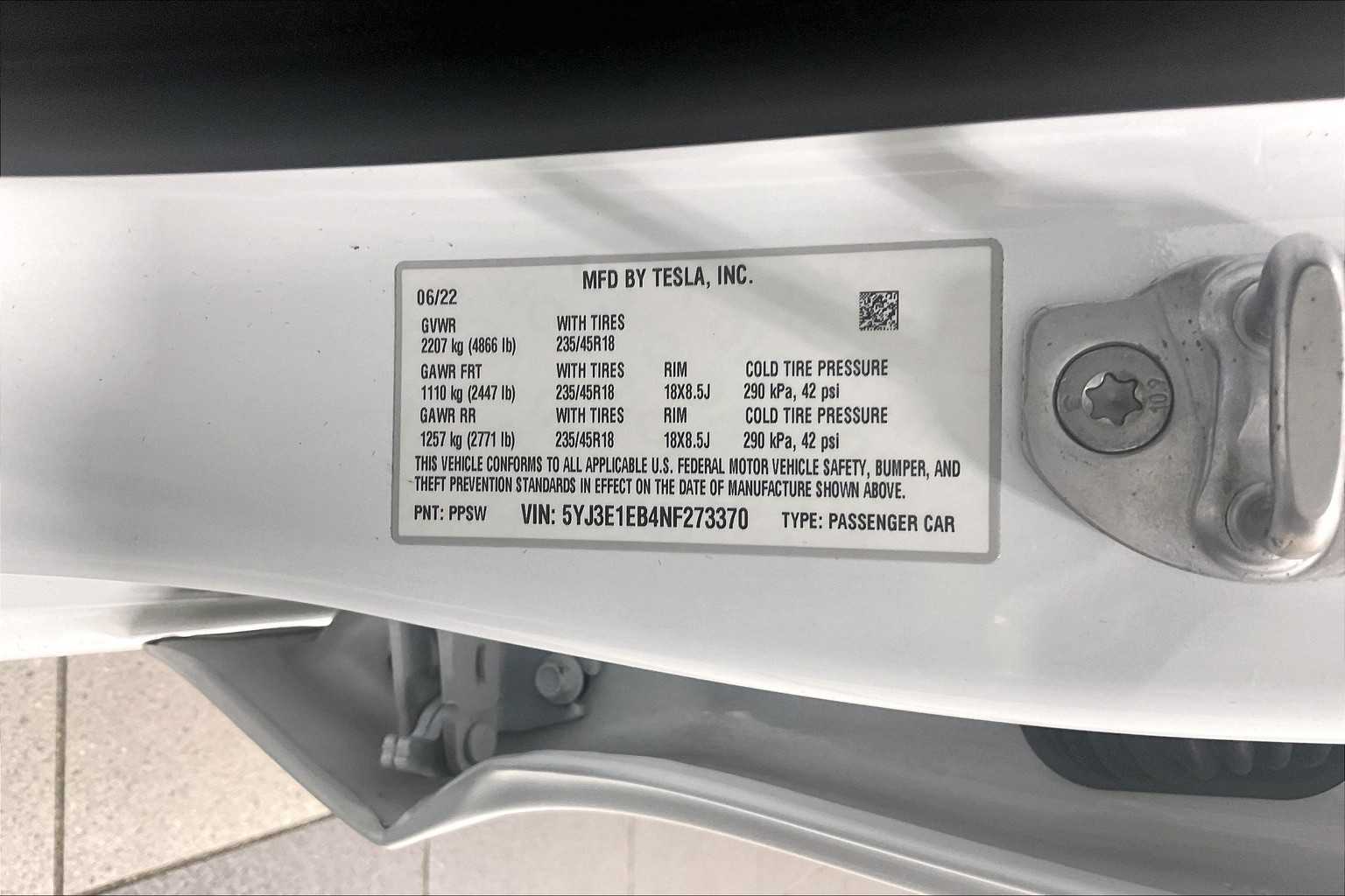 2022 Tesla Model 3 Long Range - Photo 35