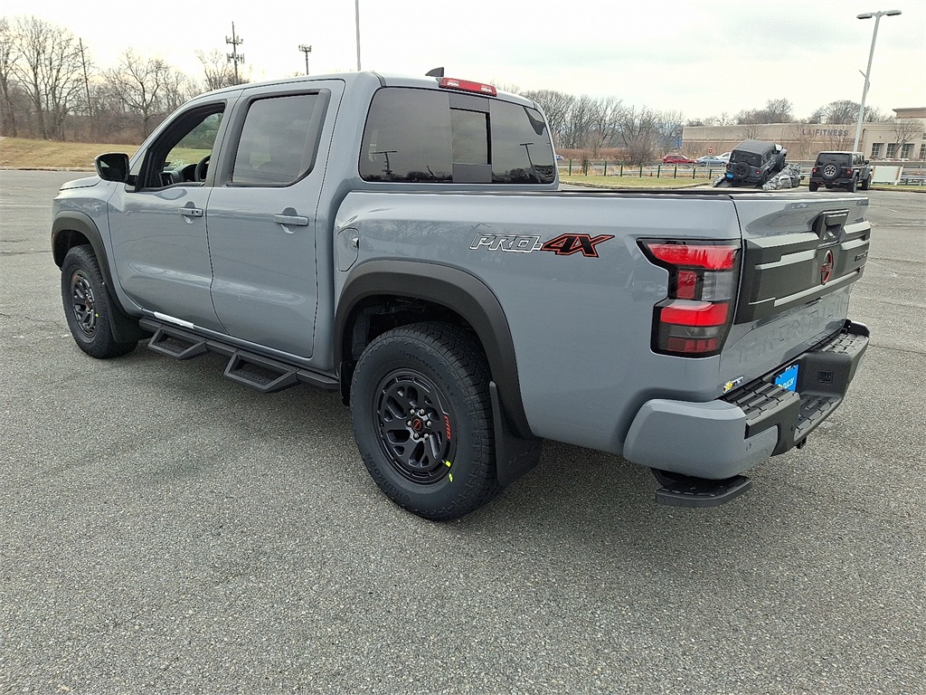 2026 Nissan Frontier PRO-4X - Photo 3