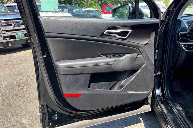 2023 Kia Sportage EX - Photo 18
