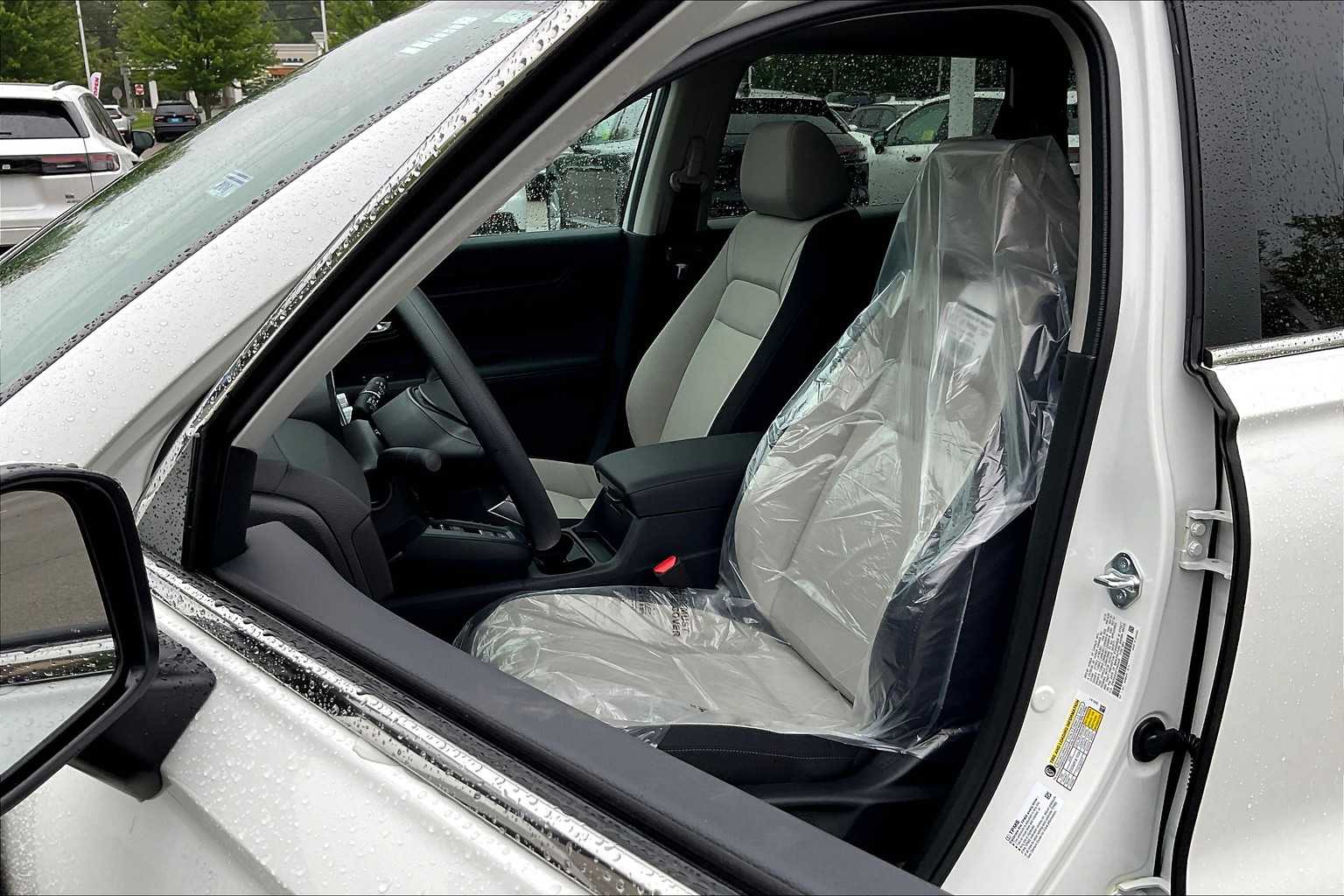 2026 Honda CR-V EX - Photo 11