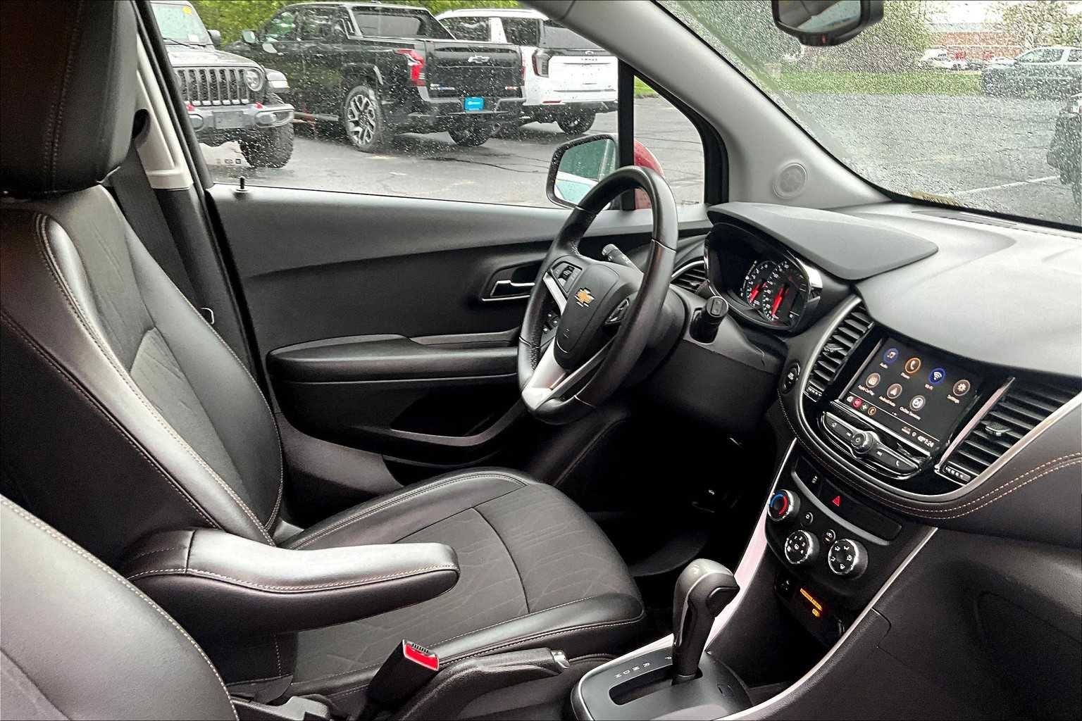 2022 Chevrolet Trax LT - Photo 21
