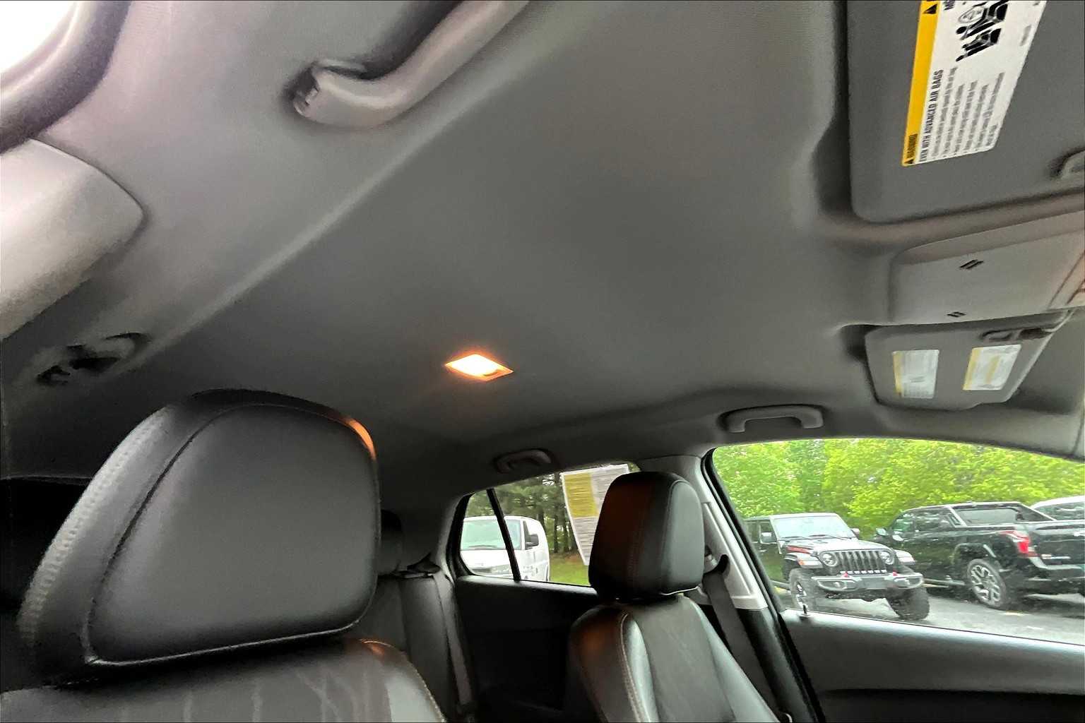 2022 Chevrolet Trax LT - Photo 22