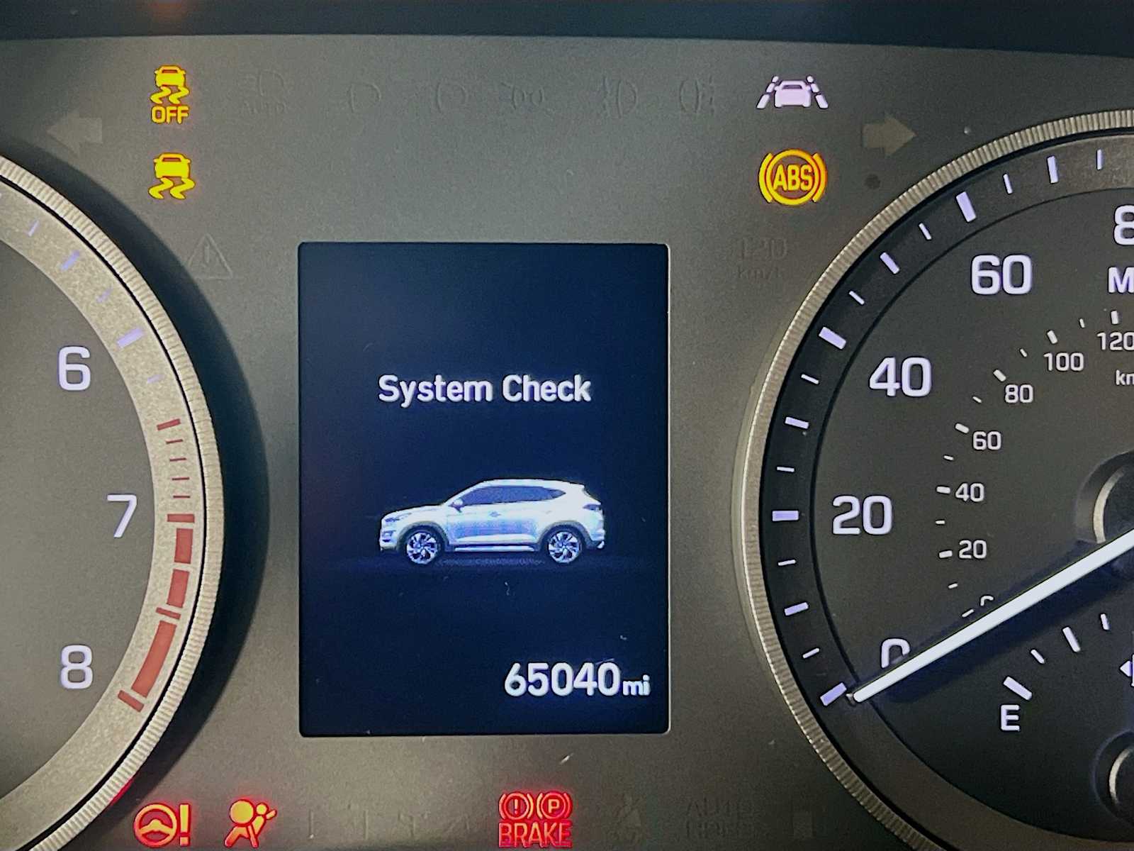 2021 Hyundai Tucson SE - Photo 12