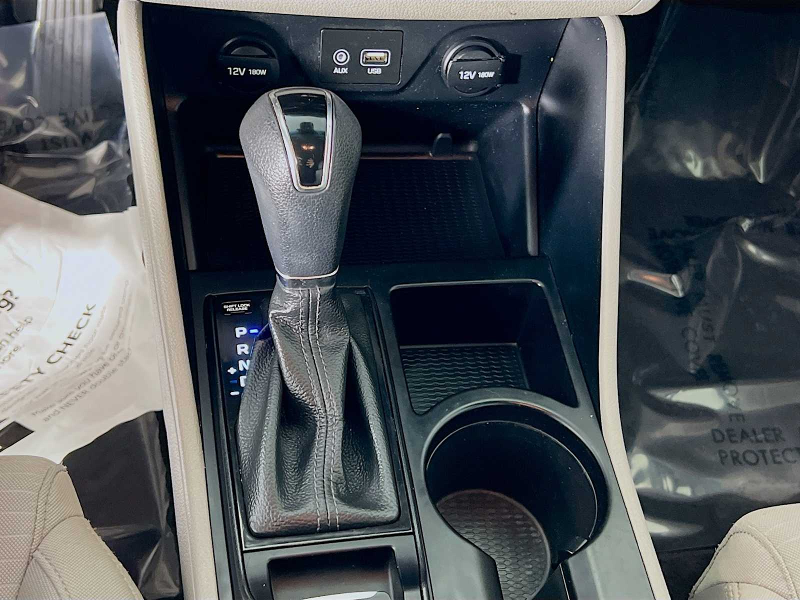 2021 Hyundai Tucson SE - Photo 16