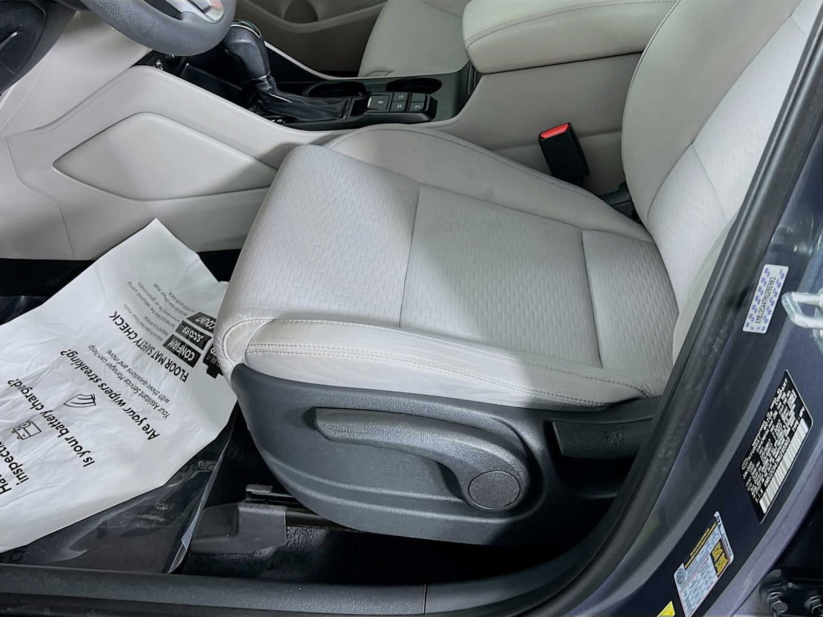 2021 Hyundai Tucson SE - Photo 19