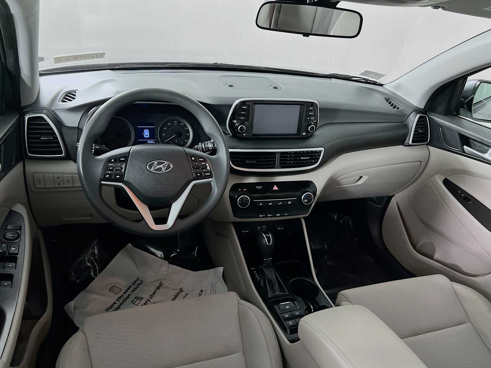 2021 Hyundai Tucson SE - Photo 21