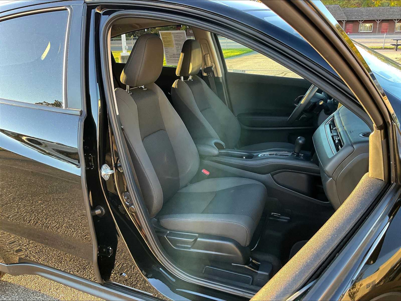 2022 Honda HR-V EX - Photo 11