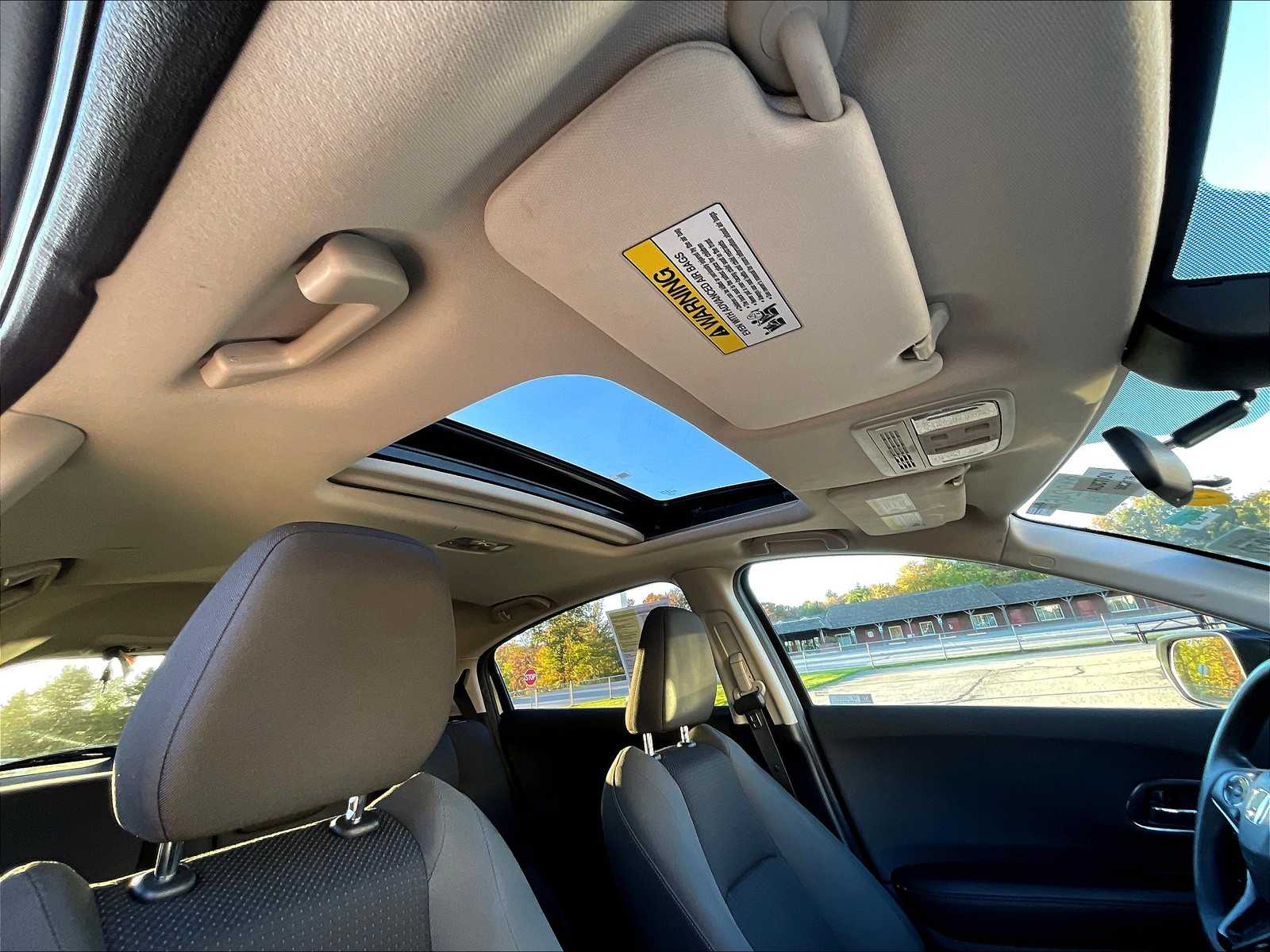 2022 Honda HR-V EX - Photo 22