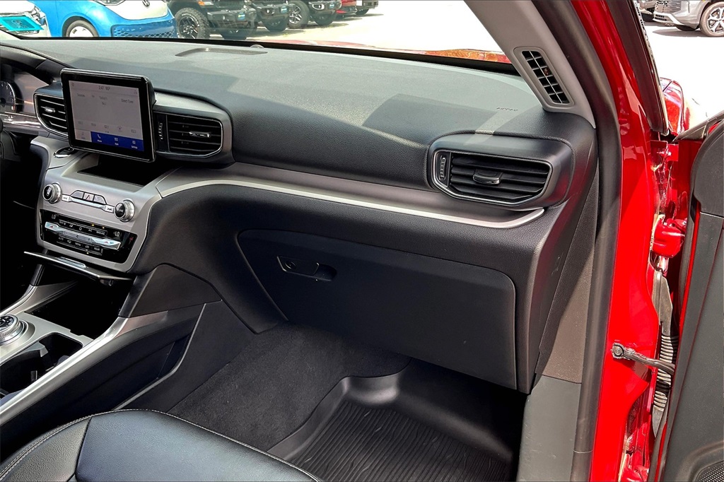 2021 Ford Explorer XLT - Photo 12
