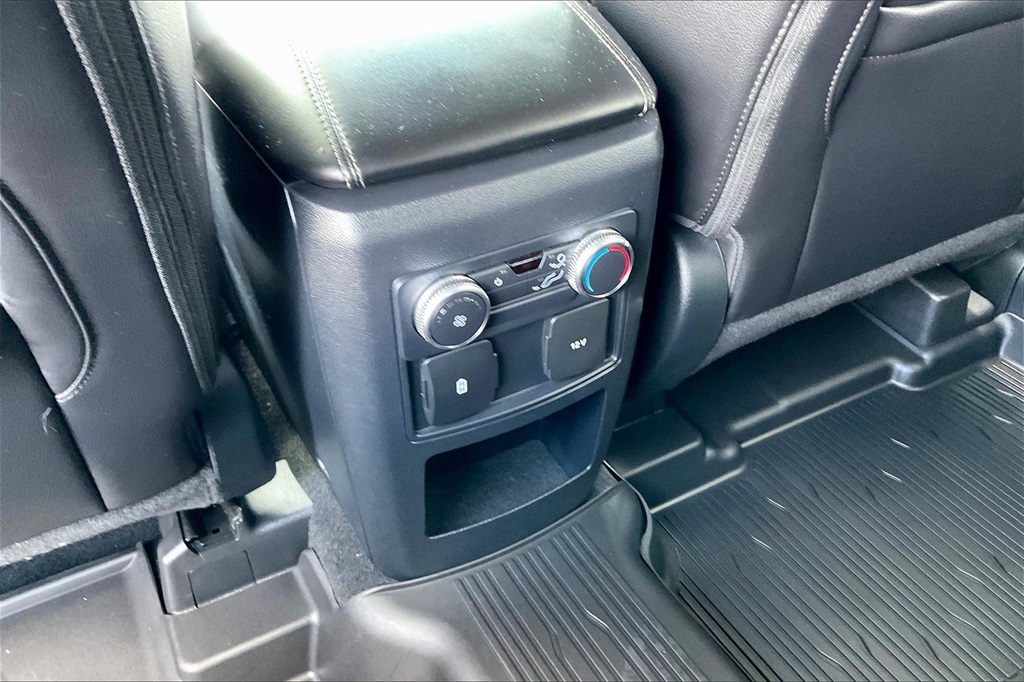 2021 Ford Explorer XLT - Photo 26