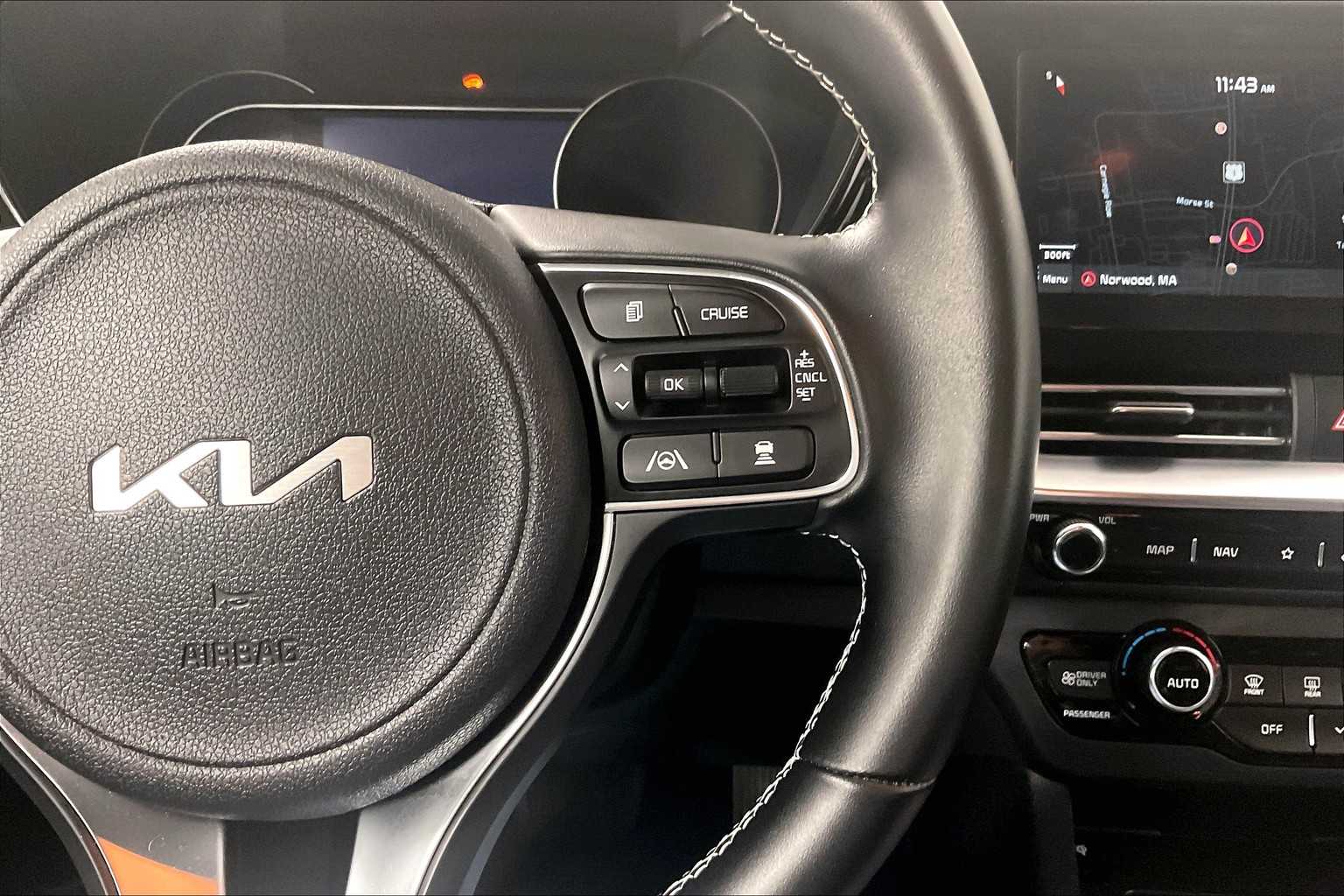 2022 Kia Niro EV EX - Photo 23