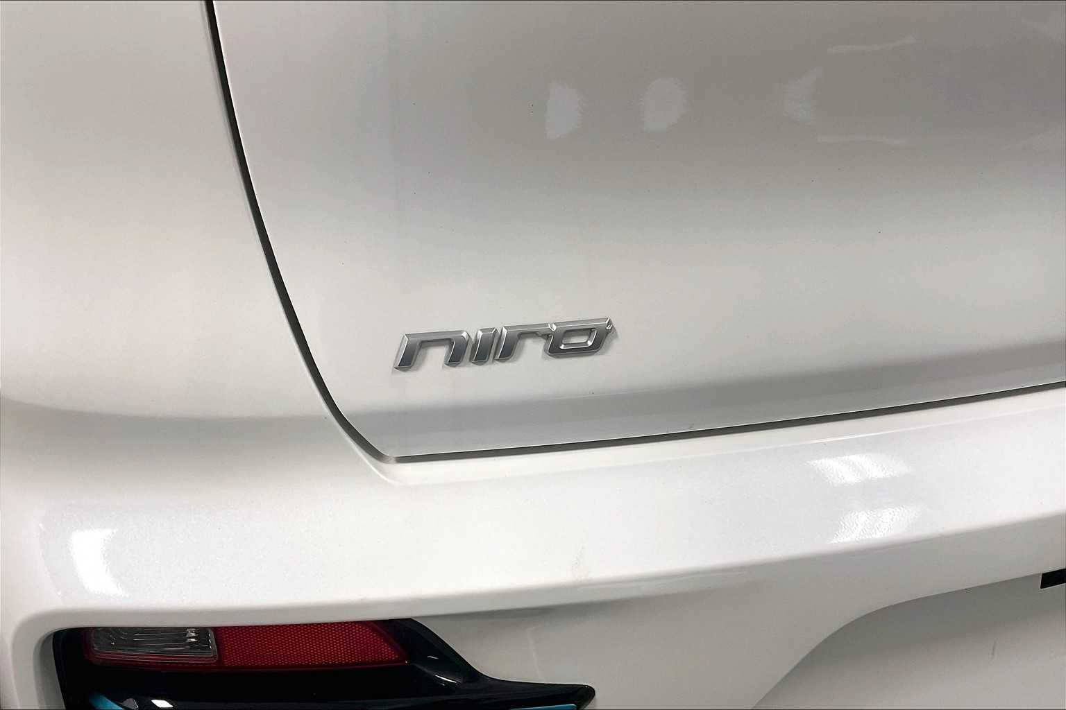 2022 Kia Niro EV EX - Photo 28