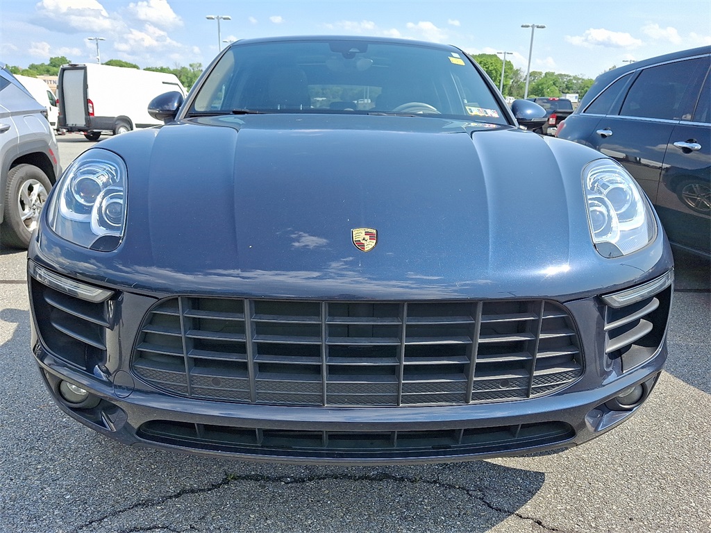 Used 2018 Porsche Macan Sport Edition with VIN WP1AA2A55JLB02772 for sale in New Castle, DE
