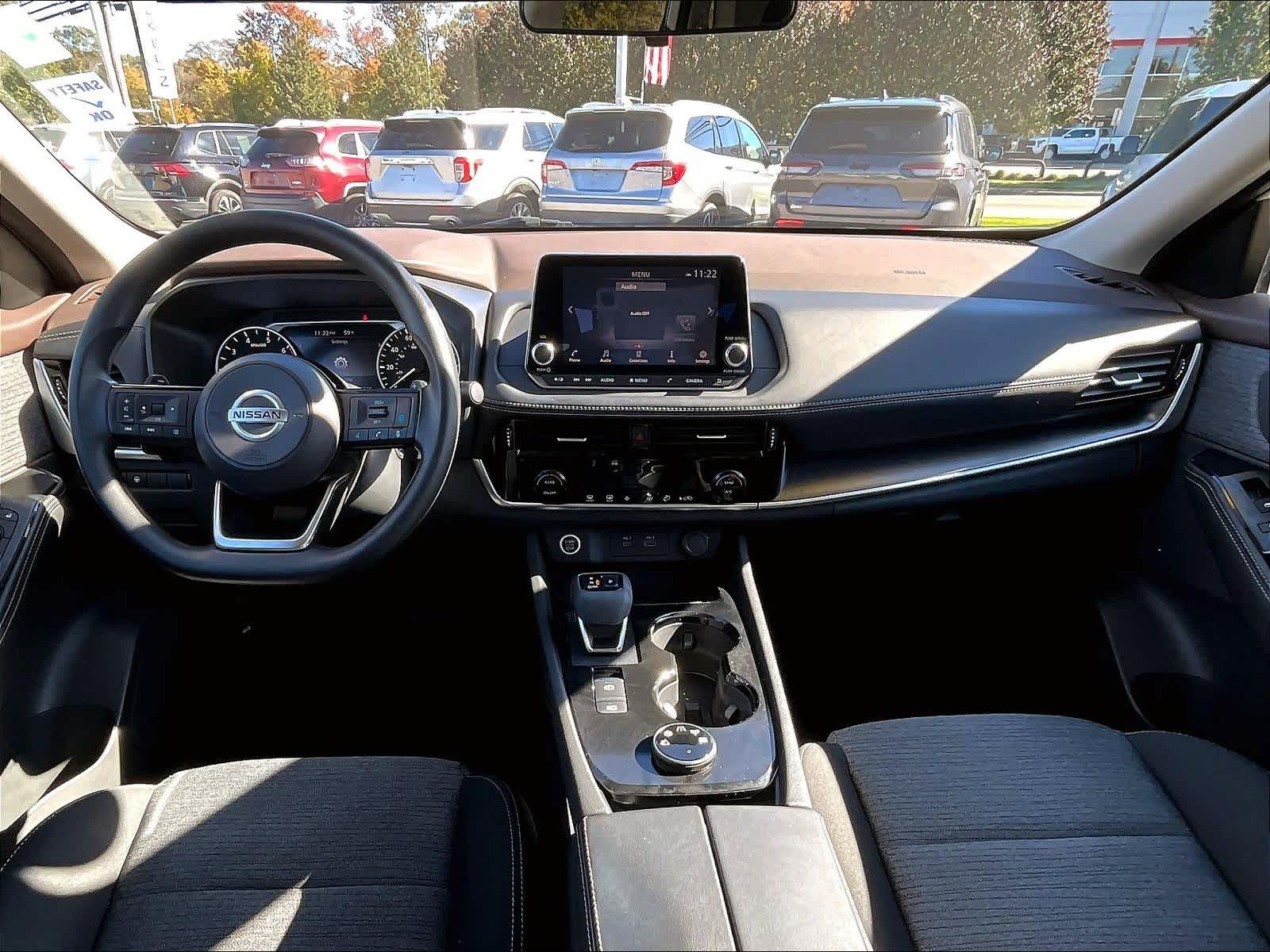 2021 Nissan Rogue SV - Photo 21