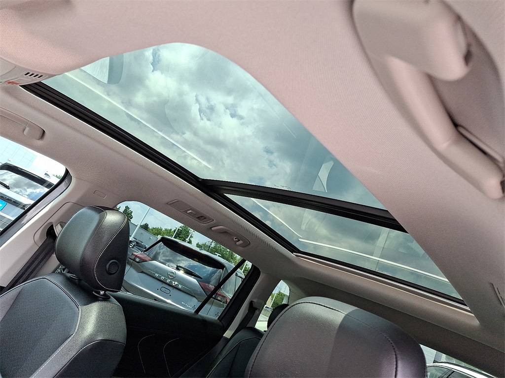 2022 Volkswagen Tiguan 2.0T SE - Photo 15