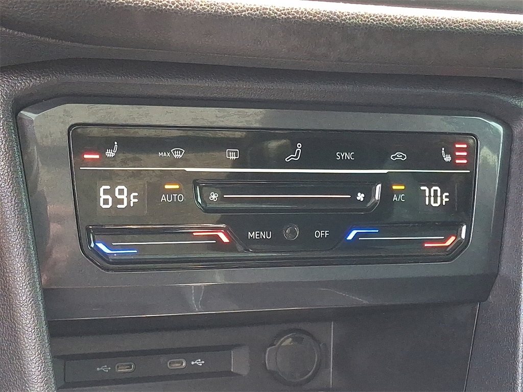 2022 Volkswagen Tiguan 2.0T SE - Photo 17