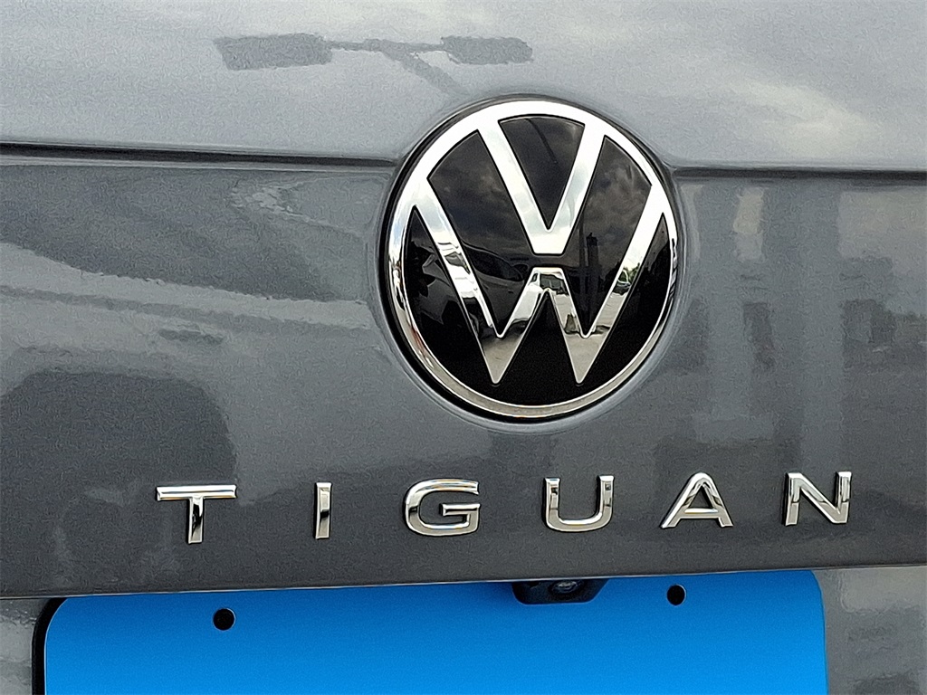 2022 Volkswagen Tiguan 2.0T SE - Photo 29