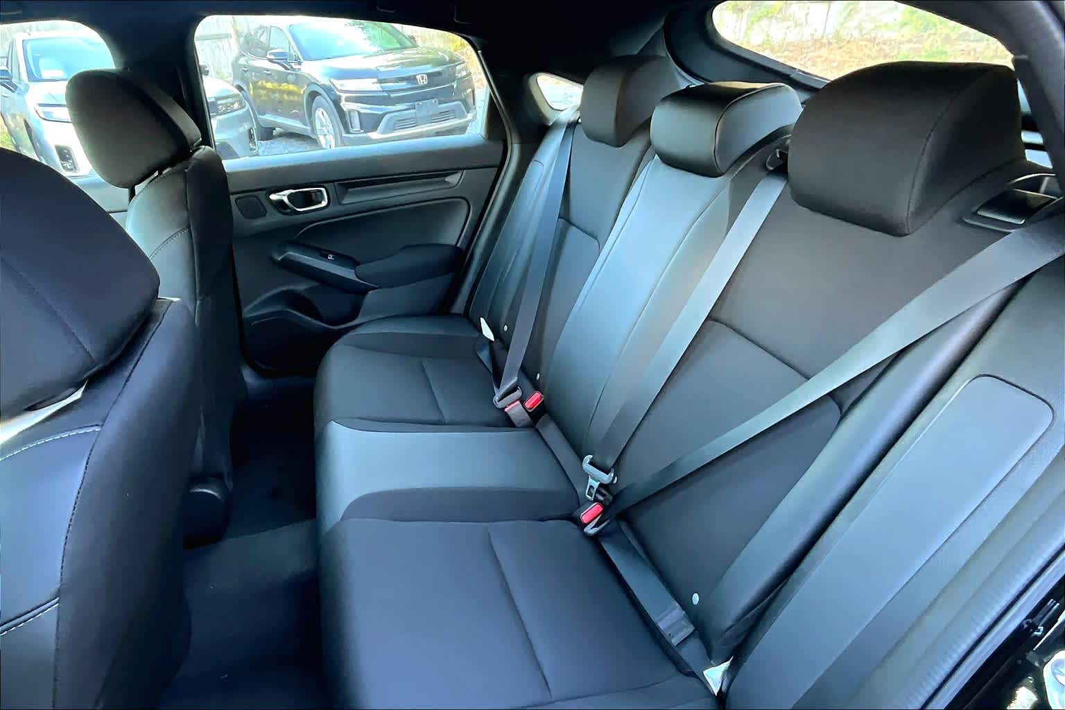 2025 Honda Civic Hatchback Sport - Photo 15