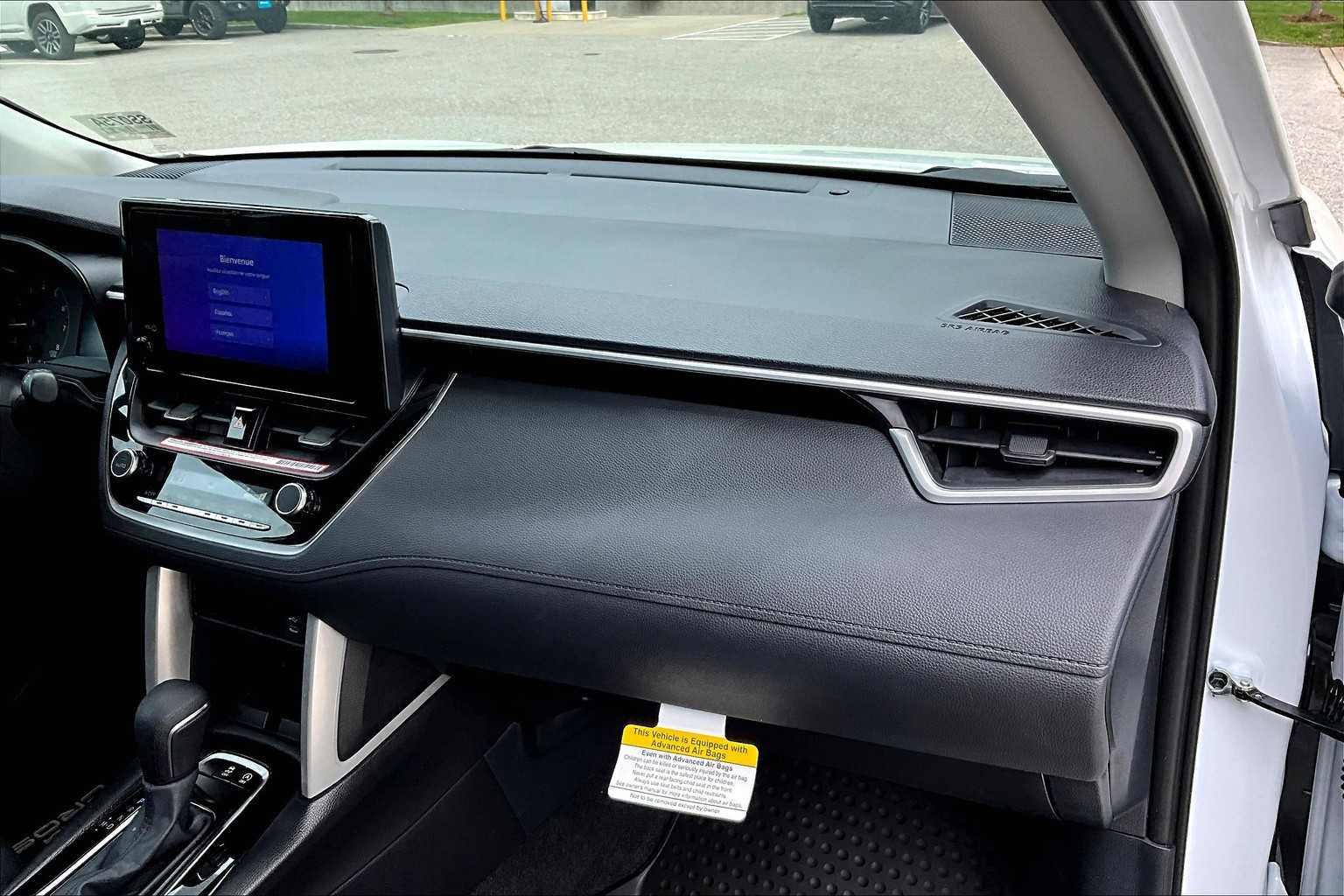 2024 Toyota Corolla Cross LE - Photo 13