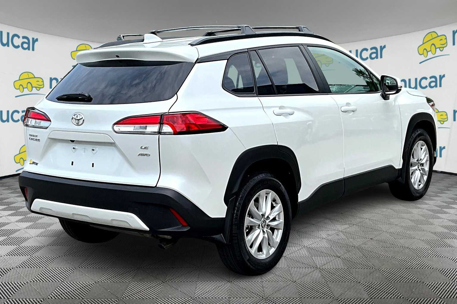 2024 Toyota Corolla Cross LE - Photo 6
