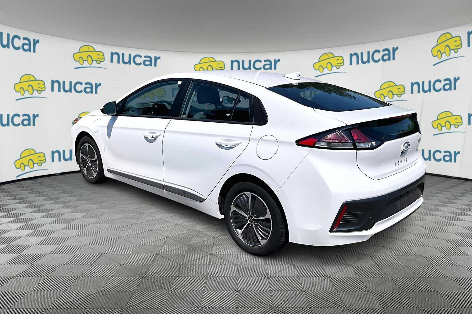 2022 Hyundai Ioniq Plug-In Hybrid SE - Photo 3