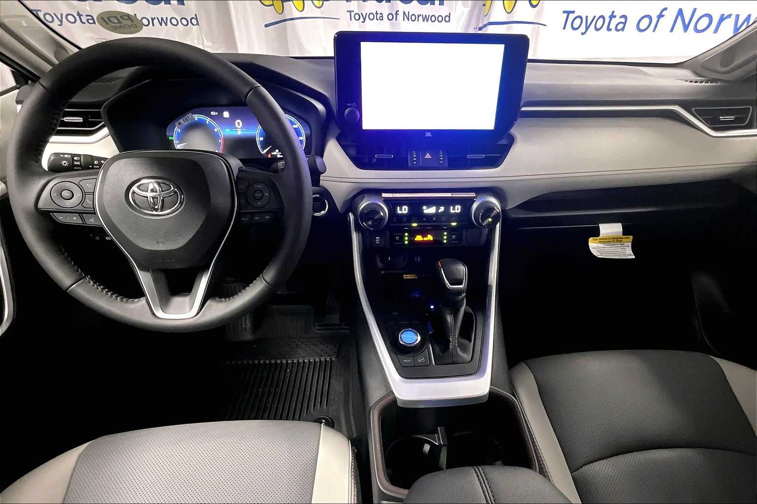2025 Toyota RAV4 Limited - Photo 12