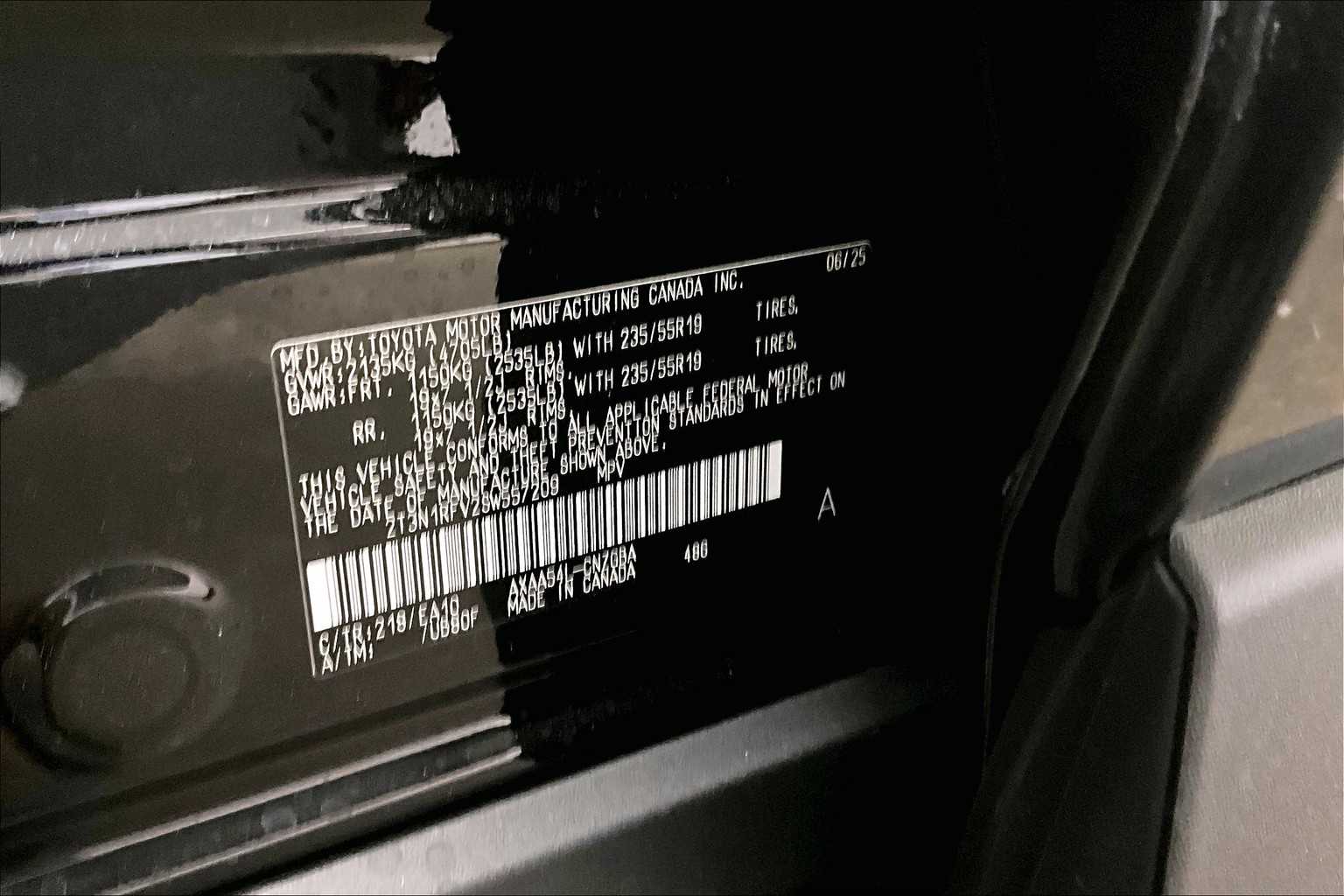 2025 Toyota RAV4 Limited - Photo 17