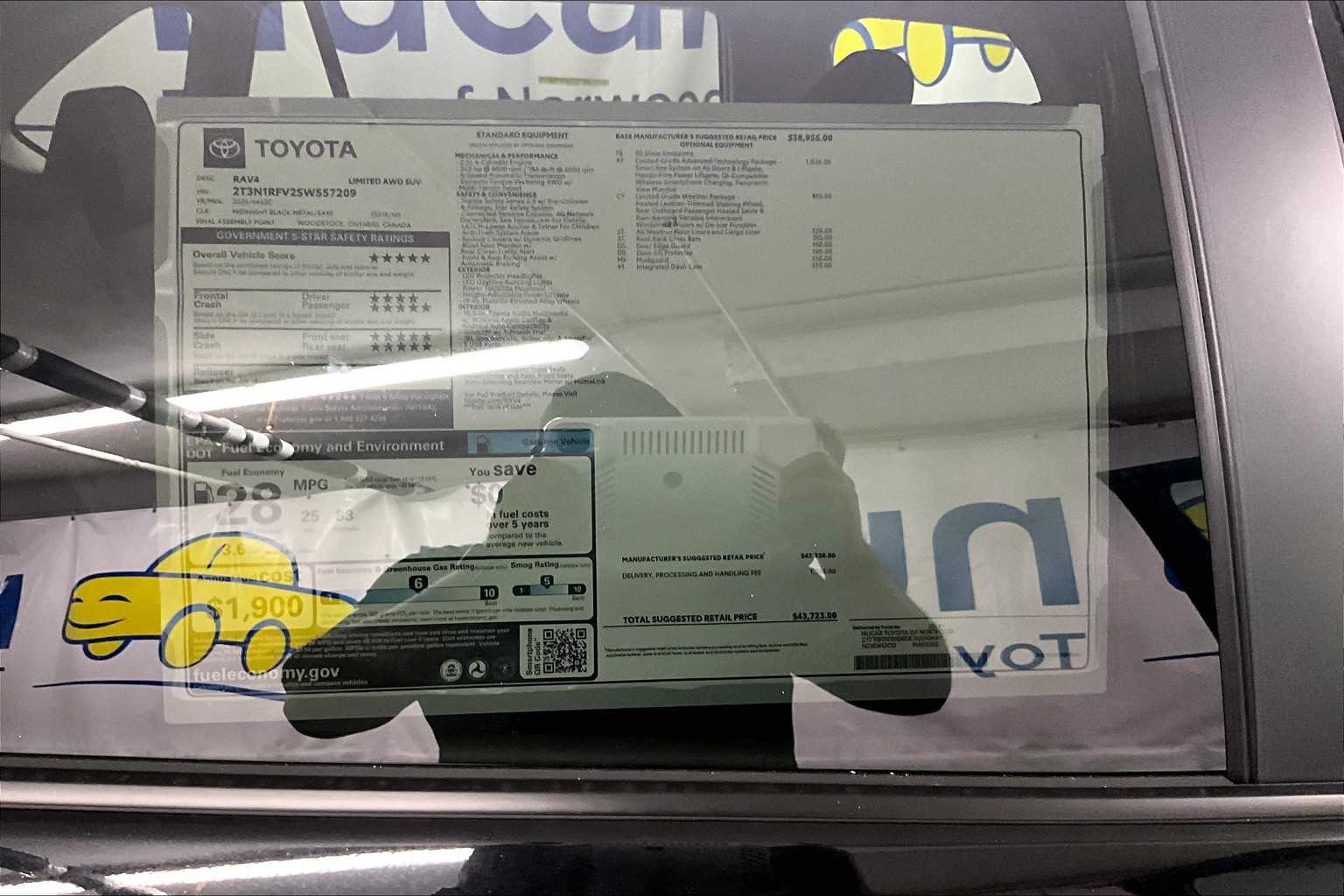 2025 Toyota RAV4 Limited - Photo 18