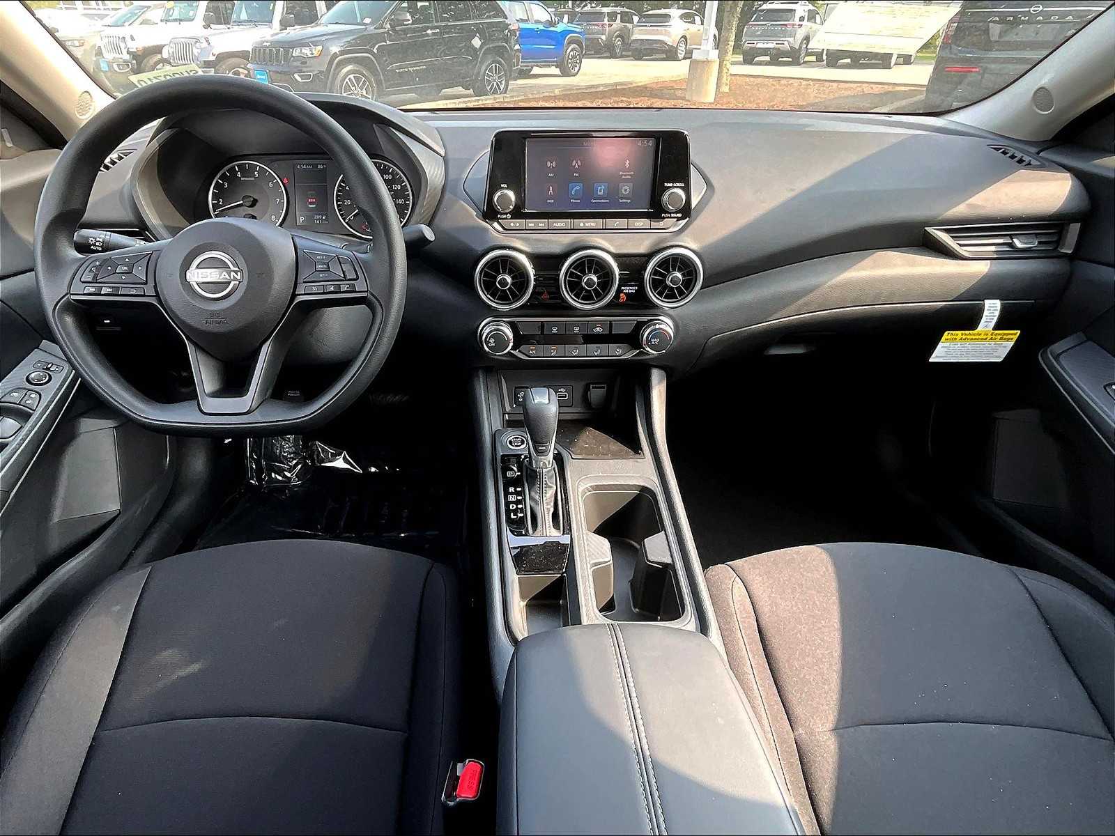 2025 Nissan Sentra S - Photo 12
