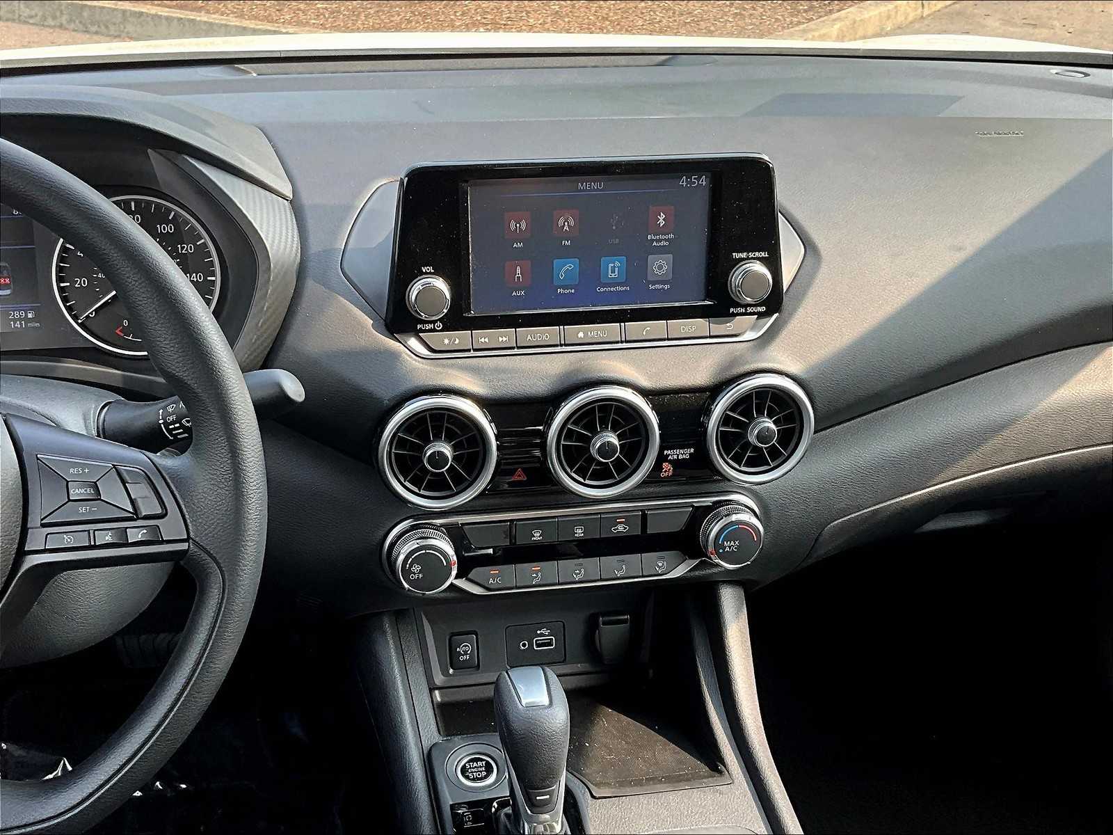 2025 Nissan Sentra S - Photo 13
