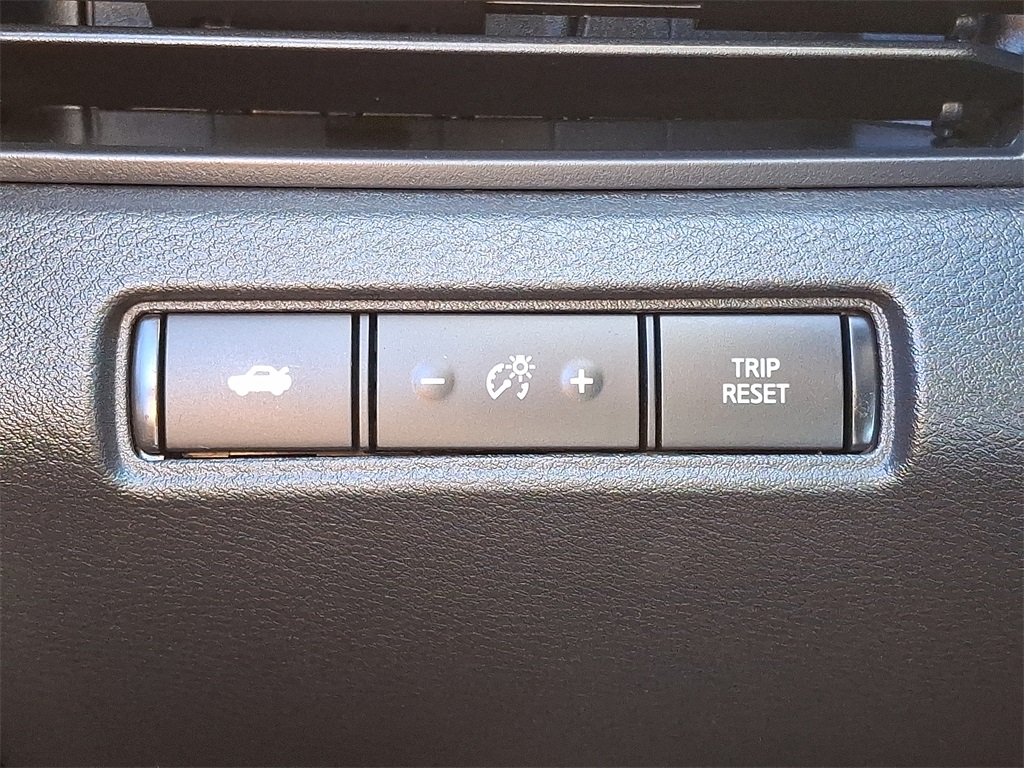 2024 Nissan Altima 2.5 SR - Photo 23