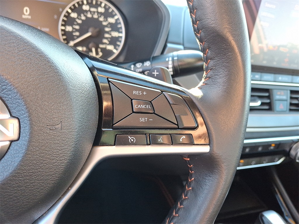 2024 Nissan Altima 2.5 SR - Photo 25