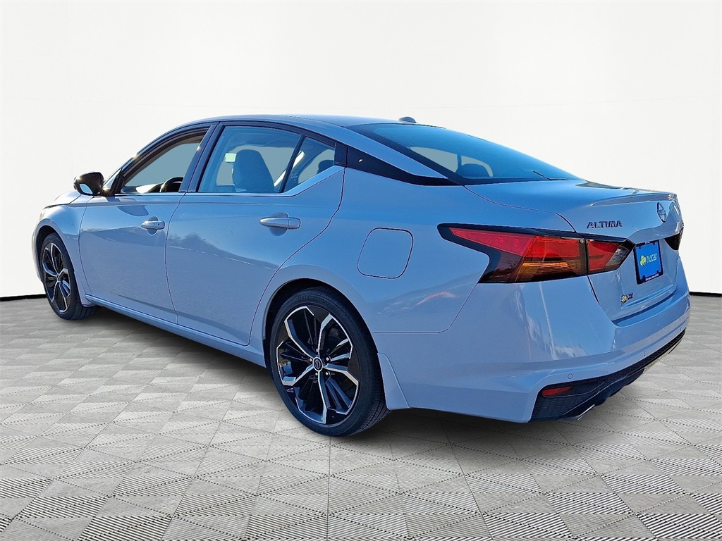 2024 Nissan Altima 2.5 SR - Photo 5