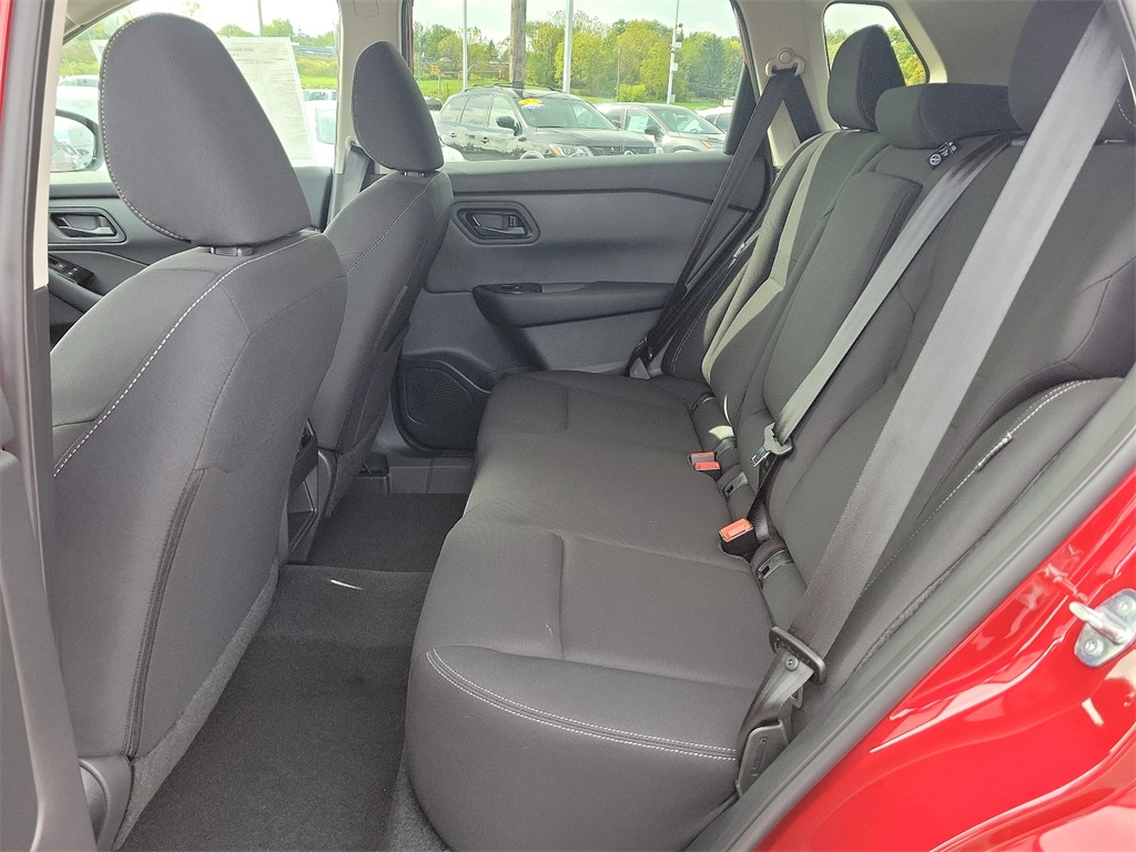 2025 Nissan Rogue S - Photo 6