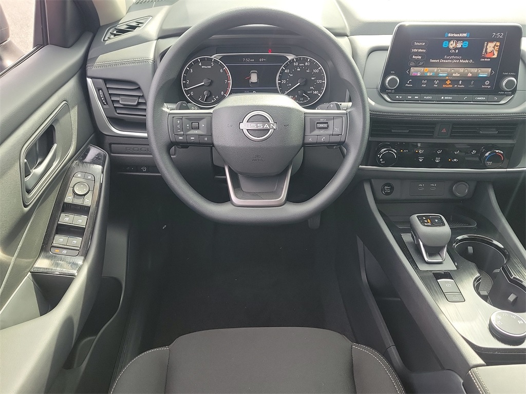 2025 Nissan Rogue S - Photo 7