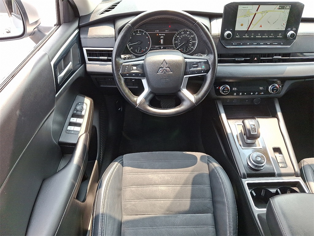 2022 Mitsubishi Outlander SE - Photo 11