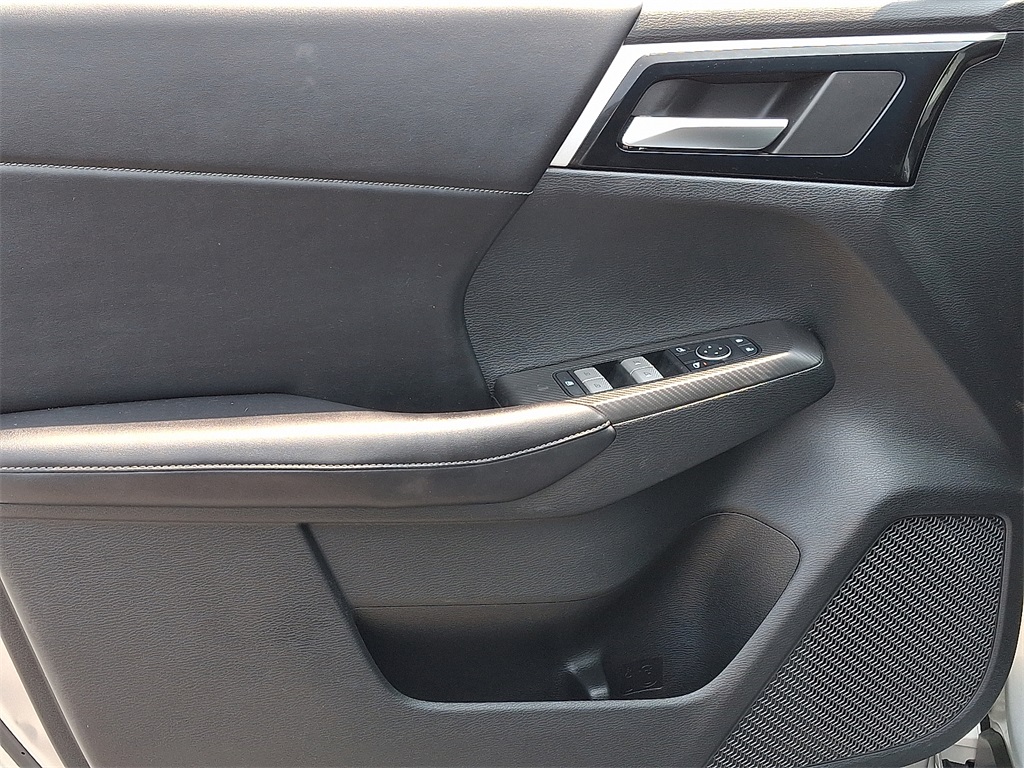 2022 Mitsubishi Outlander SE - Photo 12
