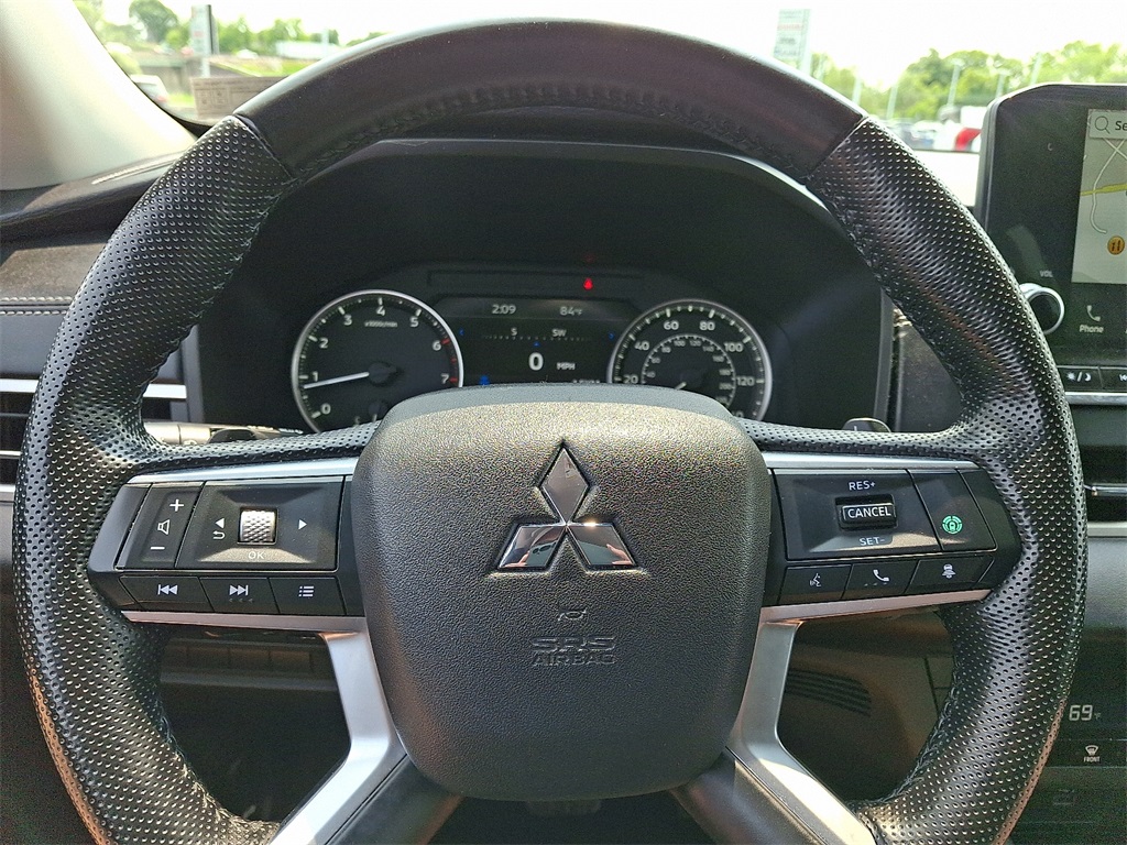 2022 Mitsubishi Outlander SE - Photo 19